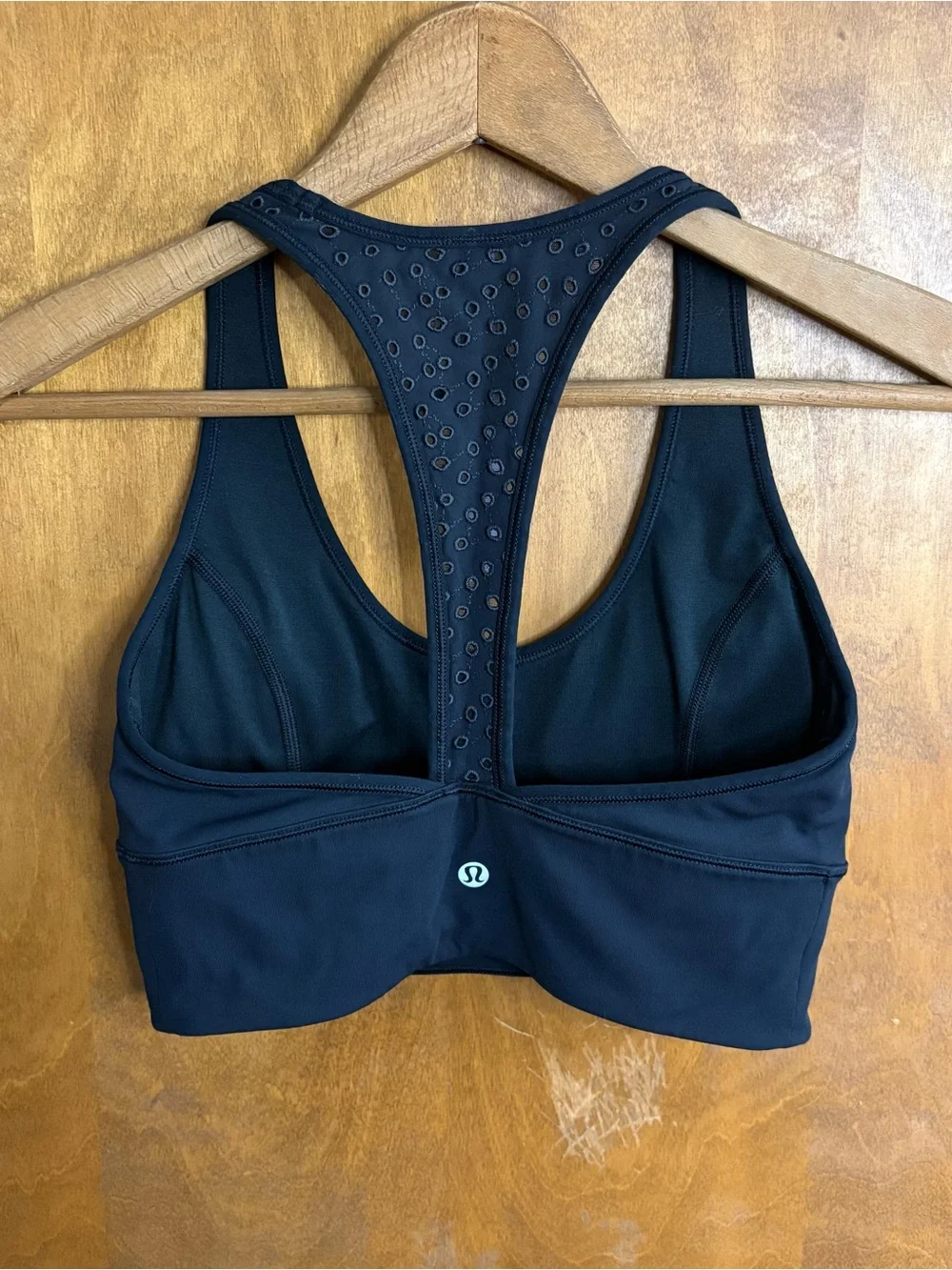 Lululemon Black Ornate Sports Bra Bralette Embroidered Eyelet Lace 6 Hiking Gym